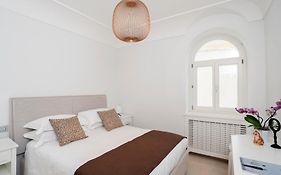 Roberhouse Tragara 37